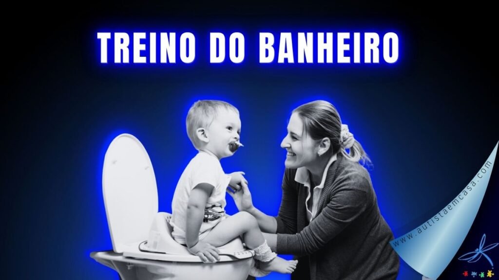 imagem com fundo preto com degradê em azul royal. Ao centro, em preto e branco, uma criança aparentando idade em torno de 1 ano, sentada no vaso sanitário que está adaptado com redutor de acento, à sua frente uma mulher adulta olhando em seus olhos e sorrindo, com ar encorajador. Imagem educativa para treino do banheiro para autistas